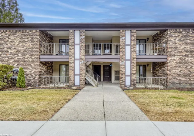 Homes for sale in Roseville, MI | 29846 Utica Rd #units 27   Building 2, Roseville, MI 48066 | MLS# 50202379