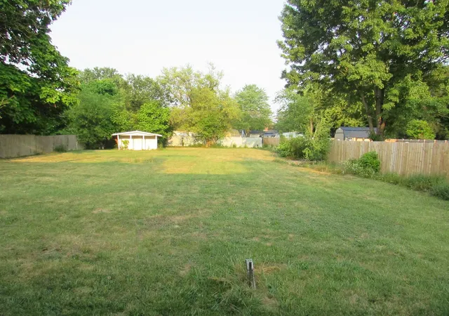 Photo 4 of Sale Pending at 2467 Covert Rd, Burton, MI 48509 | MLS# 50219673 | Listing updated on 2026-09-01