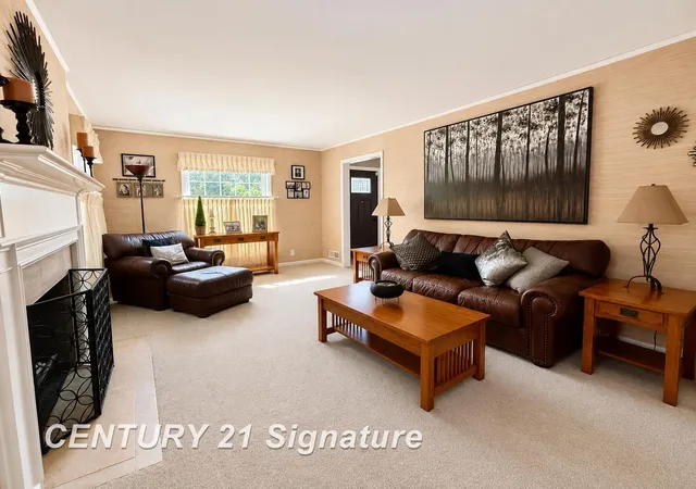 Photo 4 of Single family home for sale at 2520 Adams Blvd, Saginaw, MI 48602 | MLS# 50219807 | Listing updated on 2026-08-26