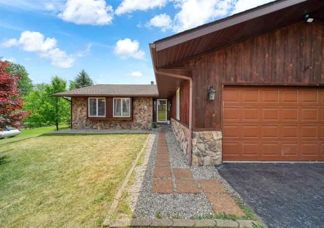 Homes for sale in Brooklyn, MI | 10799 Austin Rd, Brooklyn, MI 49230 | MLS# 70538492