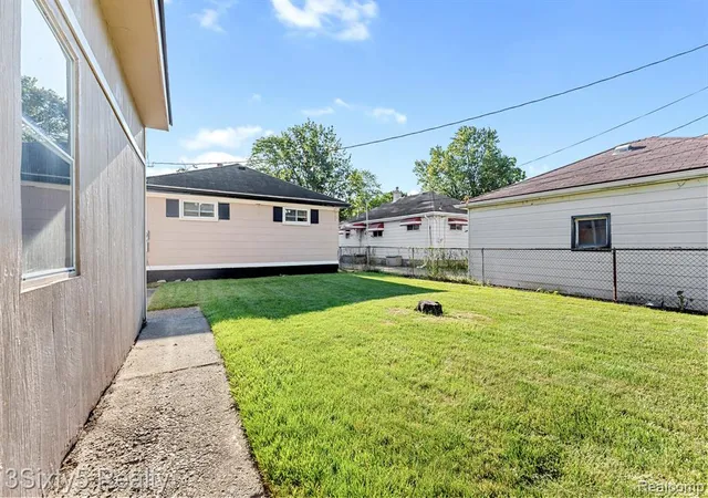 Photo 21 of Single family home for sale at 3518 12th St, Wyandotte, MI 48192 6402 | MLS# 61024006 | Listing updated on 2026-09-03