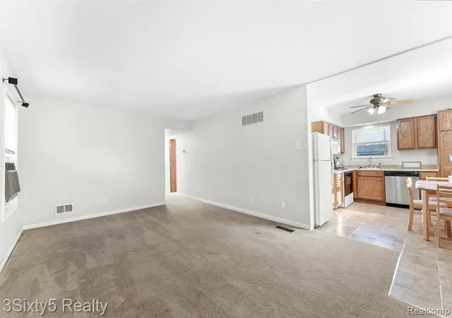 Photo 4 of Sale Pending at 3518 12Th St, Wyandotte, MI 48192 6402 | MLS# 61024006 | Listing updated on 2026-09-21
