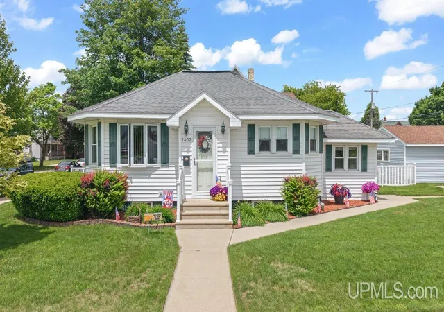 Photo 1 of Single family home for sale at 1402 N 16th Street, Escanaba, MI 49829 | MLS# 50212213 | Listing updated on 2026-06-25