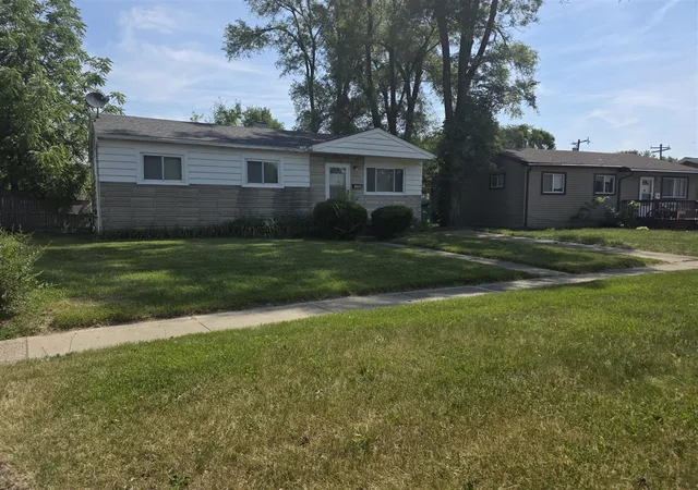 Photo 1 of Single family home for sale at 1060 Commonwealth Ave, Ypsilanti, MI 48198 | MLS# 70537838 | Listing updated on 2026-08-13