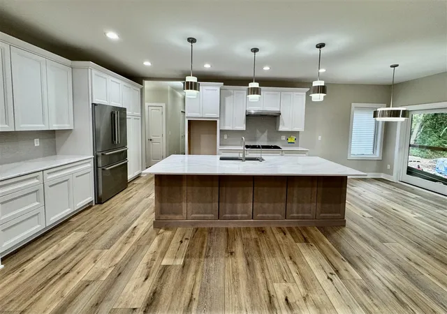 4th image of 9004 Charter Oak Ln, Saline, MI 48176 | MLS# 70436099