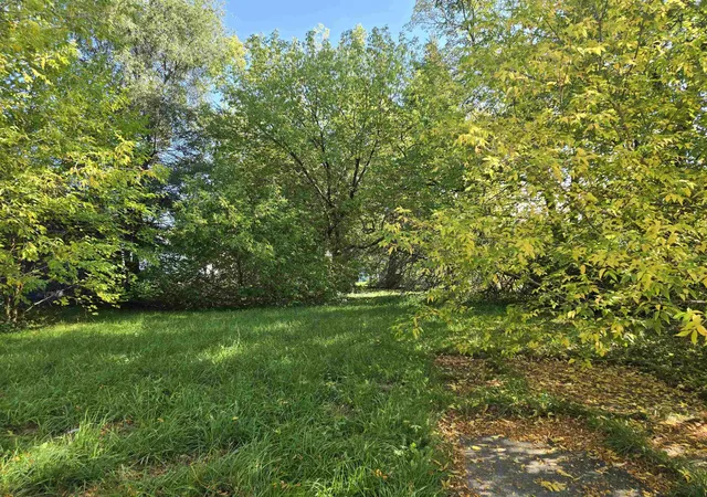 2nd image of 709 Fraser St, Bay City, MI 48708 | MLS# 50191735