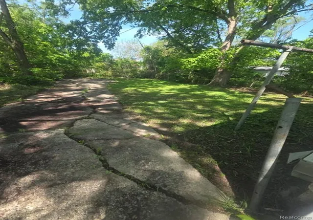 Photo 3 of Single family home for sale at 9979 Montrose St, Detroit, MI 48227 1629 | MLS# 61003873 | Listing updated on 2026-10-22