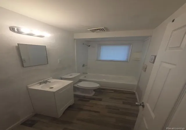 Photo 4 of Single family home for sale at 9979 Montrose St, Detroit, MI 48227 1629 | MLS# 61003873 | Listing updated on 2026-10-22