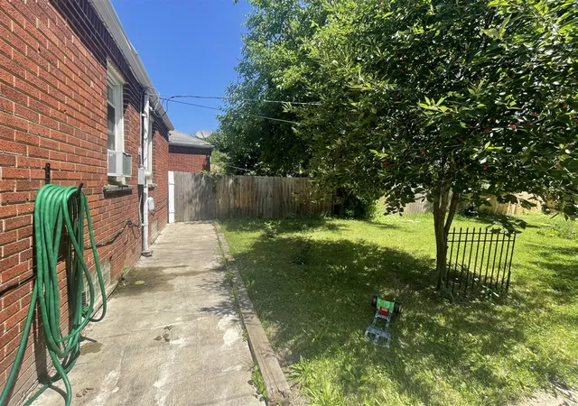 4th image of 6344 Grandmont Ave, Detroit, MI 48228 | MLS# 70477591