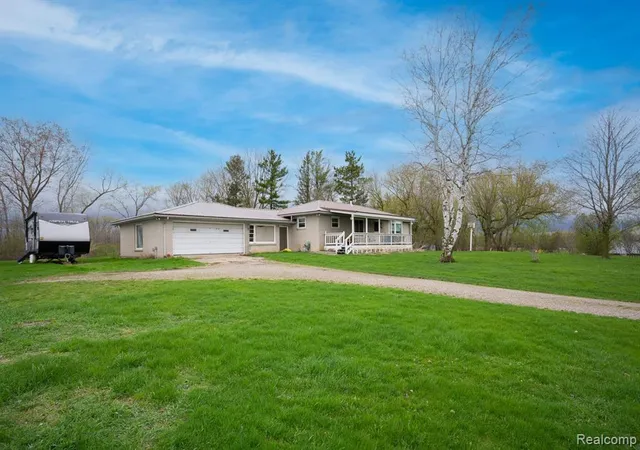 Homes for sale in Imlay City, MI | 2890 Graham Rd, Imlay City, MI 48444 | MLS# 60985743