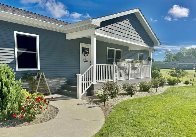 Homes for sale in Beaverton, MI | 233 Red Oak St, Beaverton, MI 48612 | MLS# 50202998