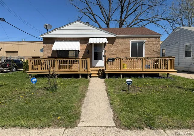 Homes for sale in Warren, MI | 7003 Lozier Ave, Warren, MI 48091 | MLS# 60986631