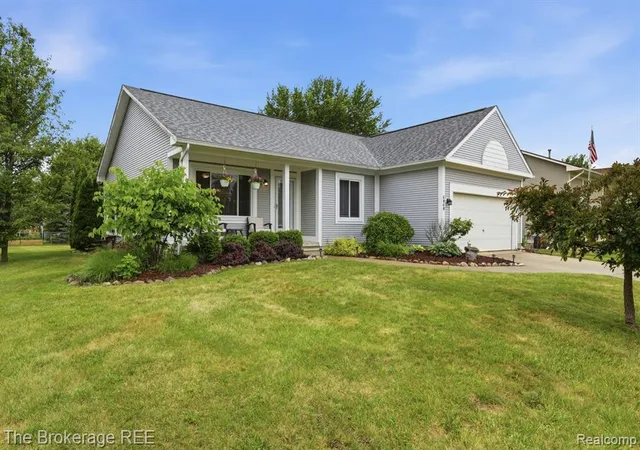 Homes for sale in Grand Blanc, MI | 6060 Hearthside Pl, Grand Blanc, MI 48439 | MLS# 61003904