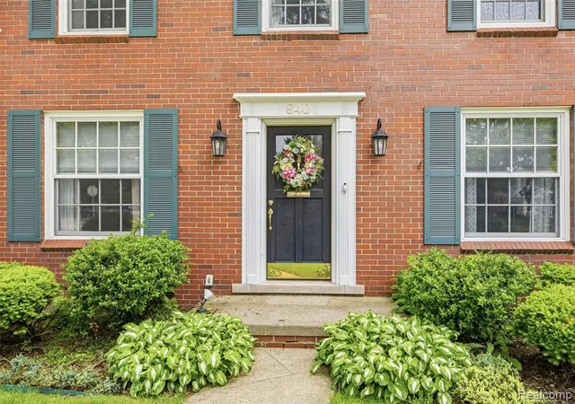 Photo 3 of Single Family Residence at 840 Beechmont St, Dearborn, MI 48124 | MLS# 60997382 |  | Sold on 2026-06-18
