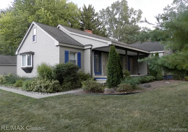 Photo 1 of Single family home for sale at 23754 Haynes St, Farmington Hills, MI 48336 | MLS# 61021487 | Listing updated on 2026-08-15
