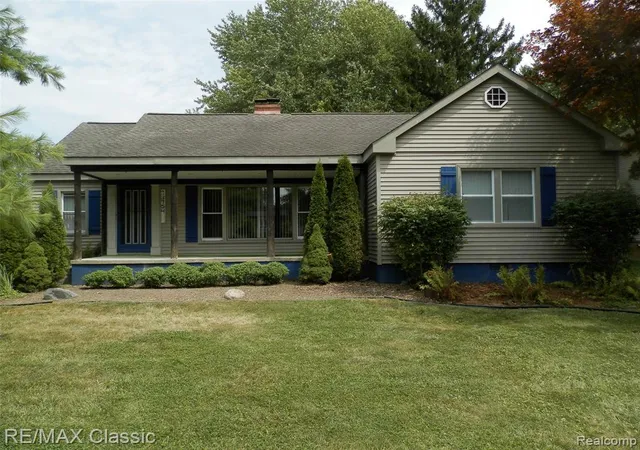 Photo 2 of Single family home for sale at 23754 Haynes St, Farmington Hills, MI 48336 | MLS# 61021487 | Listing updated on 2026-08-15