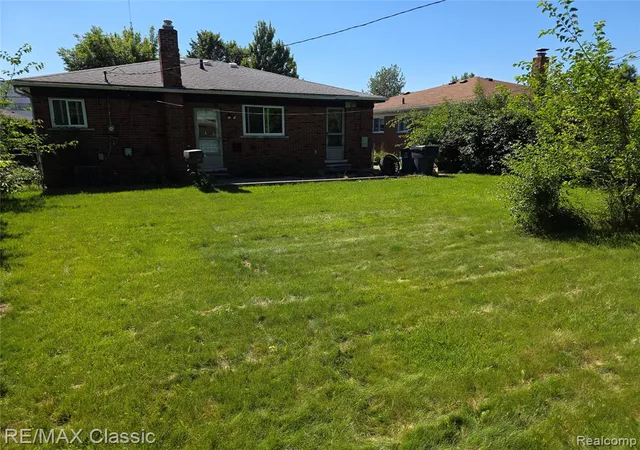Homes for sale in Oak Park, MI | 23040 Beverly St, Oak Park, MI 48237 | MLS# 61006979