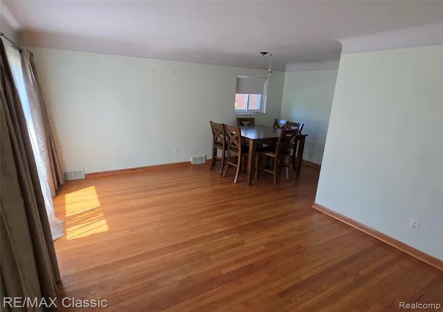 Homes for sale in Oak Park, MI | 23040 Beverly St, Oak Park, MI 48237 | MLS# 61006979