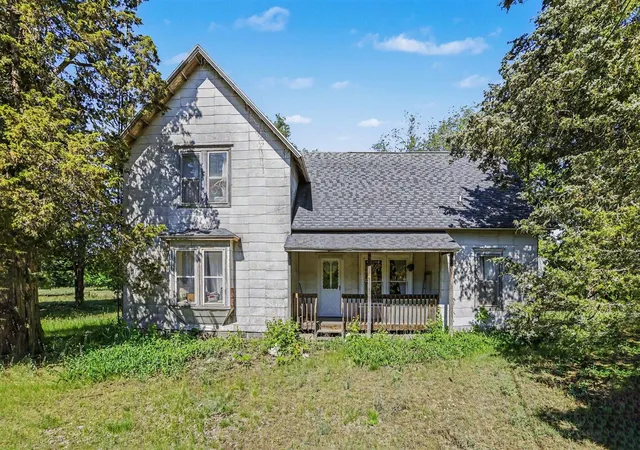 Homes for sale in South Haven, MI | 194 66th St, South Haven, MI 49090 | MLS# 70541952