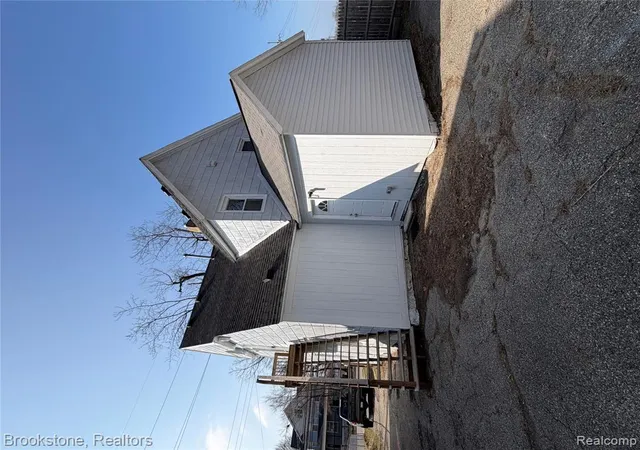 4th image of 398 N Saginaw St, Pontiac, MI 48342 | MLS# 60976670