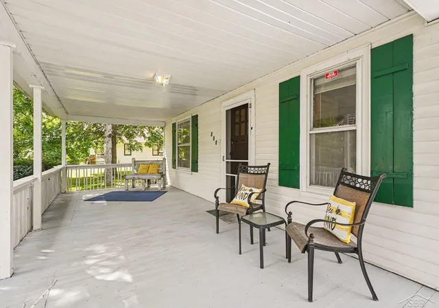 image of 800 S Center Rd, Saginaw, MI 48638 | MLS# 50219376