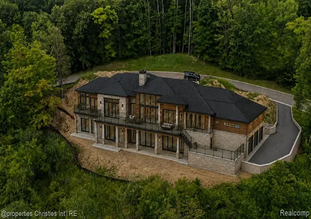 1st image of 1246 Lake Forest Wy, Milford, MI 48380 | MLS# 61017970