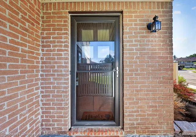 Photo 4 of Sale Pending at 61175 Greenwood Dr, South Lyon, MI 48178 1706 | MLS# 61025531 | Listing updated on 2026-09-08