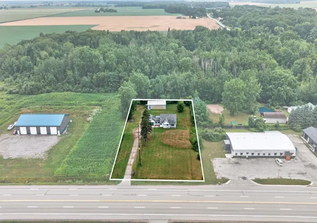 Photo 2 of Sale Pending at 5441 N Huron Rd, Pinconning, MI 48650 | MLS# 50216508 | Listing updated on 2026-08-19