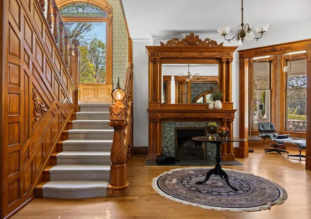 5th image of 229 Wellington St, Traverse City, MI 49686 | MLS# 80068912