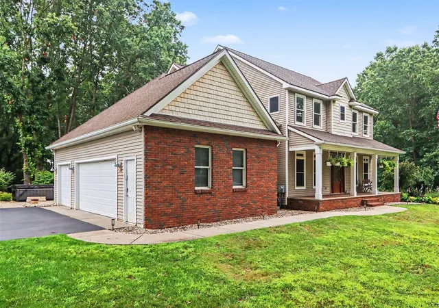 3rd image of 60887 Valley View Blvd, Mattawan, MI 49071 | MLS# 70552058