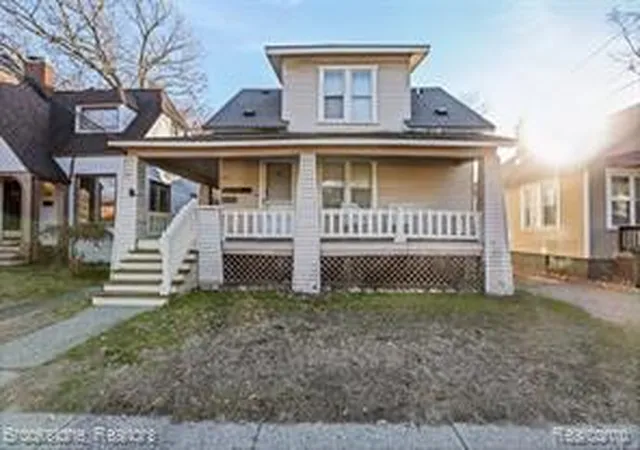 Homes for sale in Ferndale, MI | 437 W Bennett Ave, Ferndale, MI 48220 | MLS# 61010101