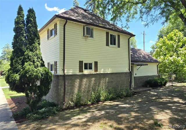 1st image of 7993 Church Rd, Grosse Ile, MI 48138 1341 | MLS# 61001755