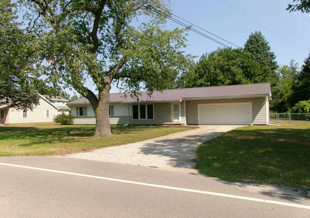 1st image of 410 W Webster St, Coleman, MI 48618 | MLS# 50216316