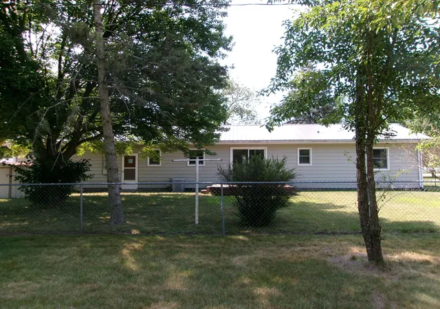 2nd image of 410 W Webster St, Coleman, MI 48618 | MLS# 50216316