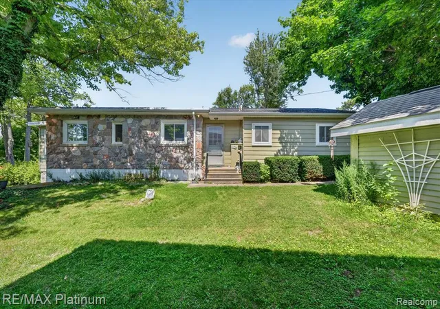 Photo 1 of Sale Pending at 7043 Big Trail Rd, Holly, MI 48442 8960 | MLS# 61023531 | Listing updated on 2026-08-28