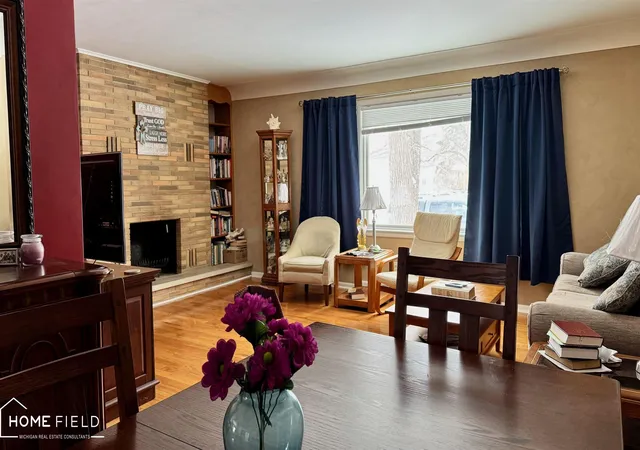 5th image of 1200 N Dewey St, Owosso, MI 48867 | MLS# 50204173