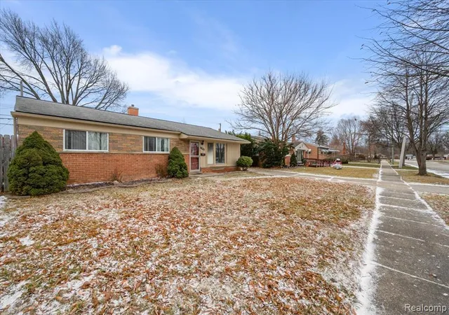 Homes for sale in Warren, MI | 32416 Exeter Dr, Warren, MI 48092 | MLS# 60960785