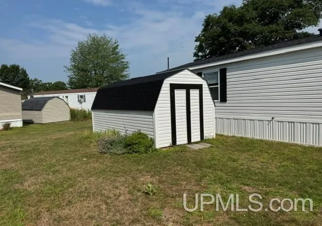 Photo 3 of Single family home for sale at 155 29th Street, Gladstone, MI 49829 | MLS# 50217158 | Listing updated on 2026-09-01