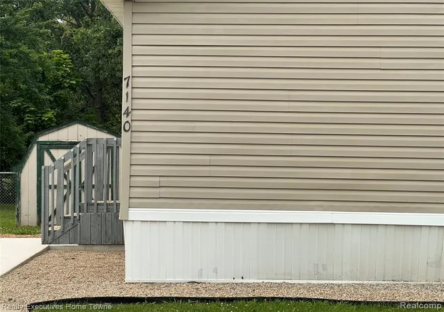 Photo 3 of Manufactured home for sale at 7140 Mapleview Circle W, Brown City, MI 48416 | MLS# 61024169 | Listing updated on 2026-08-28