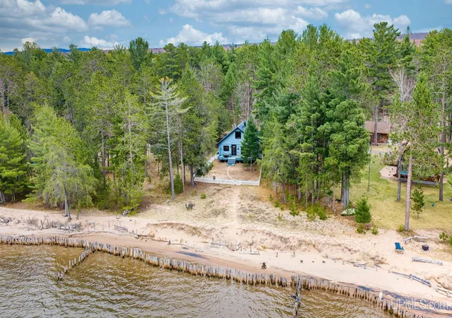Homes for sale in Skanee, MI | 21705 Pine Beach Dr, Skanee, MI 49962 | MLS# 50206156