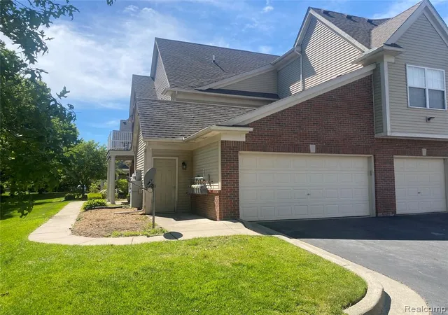 Photo 3 of Condo for sale at 34558 Northrup Dr #8, Chesterfield, MI 48047 | MLS# 61022774 | Listing updated on 2026-09-12