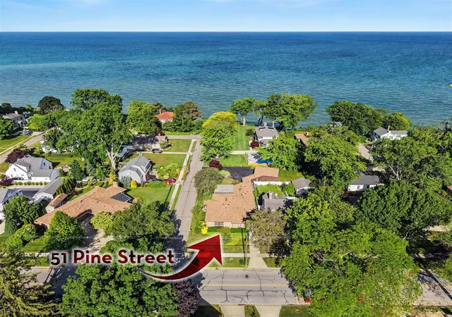 4th image of 51 Pine St, South Haven, MI 49090 | MLS# 70541040