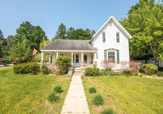 Homes for sale in Bellaire, MI | 903 N Bridge St, Bellaire, MI 49615 | MLS# 80066731