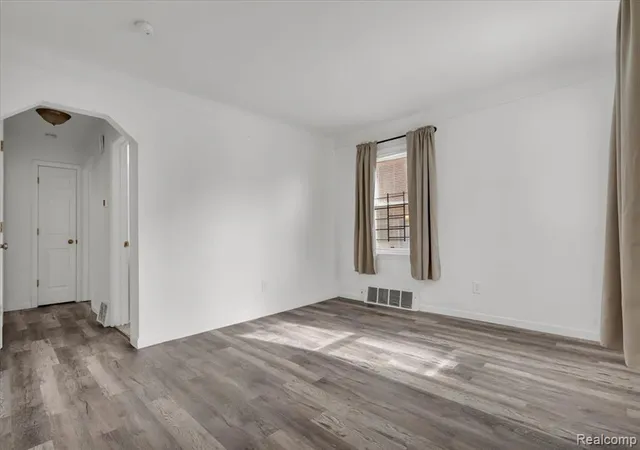 Photo 3 of Single family home for sale at 18320 Ashton Ave, Detroit, MI 48219 2977 | MLS# 61024729 | Listing updated on 2026-10-12