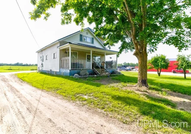 Homes for sale in Bark River, MI | 6980 E Ln, Bark River, MI 49807 | MLS# 50213230