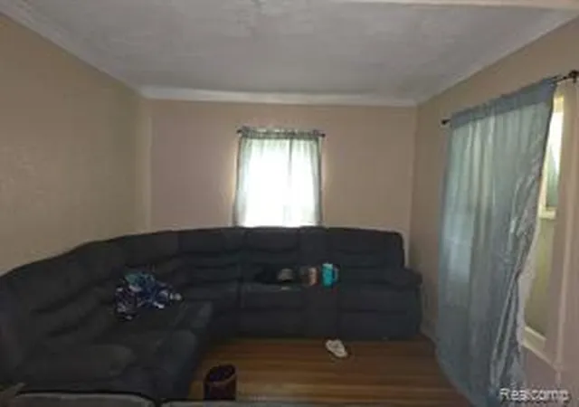 Photo 3 of Single family home for sale at 802 Marquette St, Flint, MI 48504 | MLS# 61005009 | Listing updated on 2026-07-09