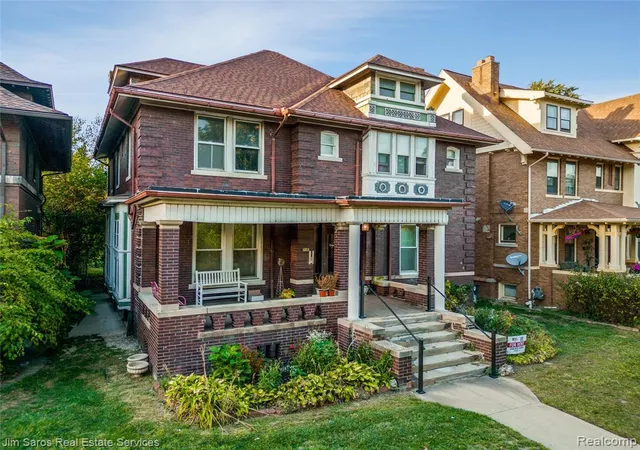 1st image of 710 Virginia Park St, Detroit, MI 48202 2033 | MLS# 60944127