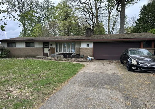Homes for sale in Walker, MI | 1575 Mullins Ave, Walker, MI 49534 | MLS# 70528490