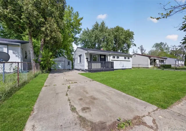 Photo 3 of Single family home for sale at 6193 Natchez Dr, Mount Morris, MI 48458 2701 | MLS# 60995733 | Listing updated on 2026-08-25
