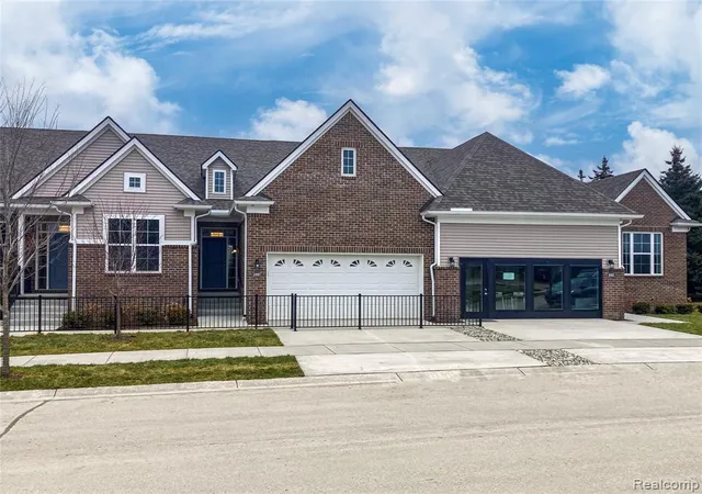 Photo 1 of Sale Pending at 9913 Crossview Trl #123, Howell, MI 48855 | MLS# 61019647 | Listing updated on 2026-08-11